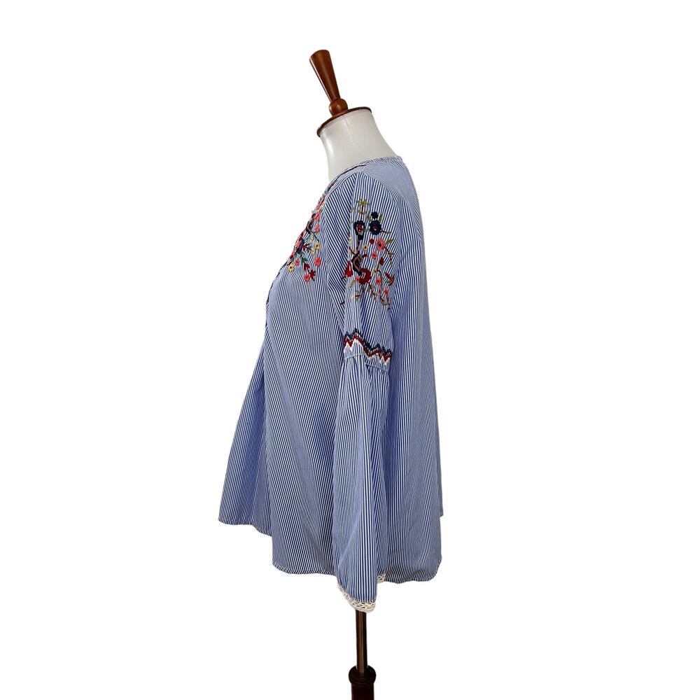 Jennifer & Grace Striped Floral Embroidered Blouse Long Sleeve Blue M Medium - Picture 4 of 8